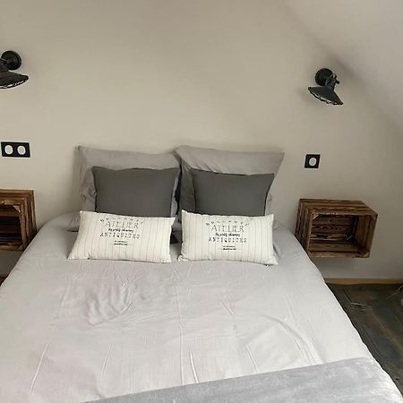 Als As De Coeur La Maison Aux Mille Et Un Coeurs Neuve-Eglise Kültér fotó