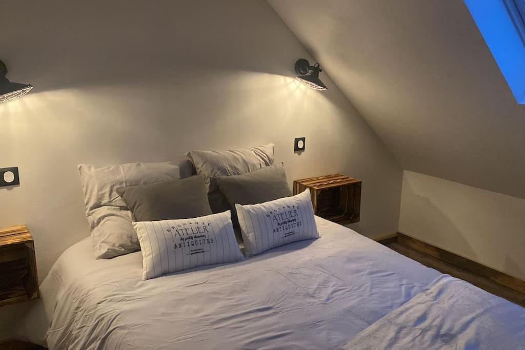 Als As De Coeur La Maison Aux Mille Et Un Coeurs Neuve-Eglise Kültér fotó
