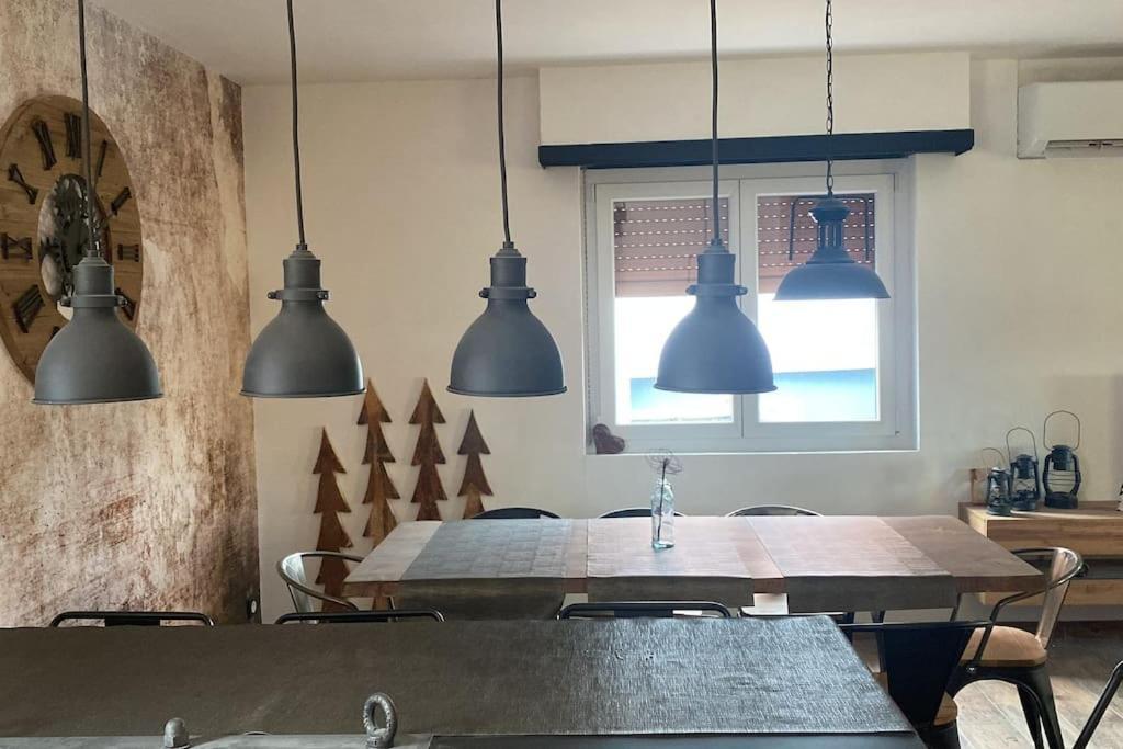 Als As De Coeur La Maison Aux Mille Et Un Coeurs Neuve-Eglise Kültér fotó